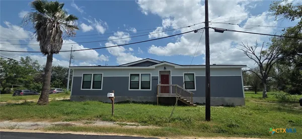 $285,000 | 2214 Pecan Street, Bastrop, TX 78602
