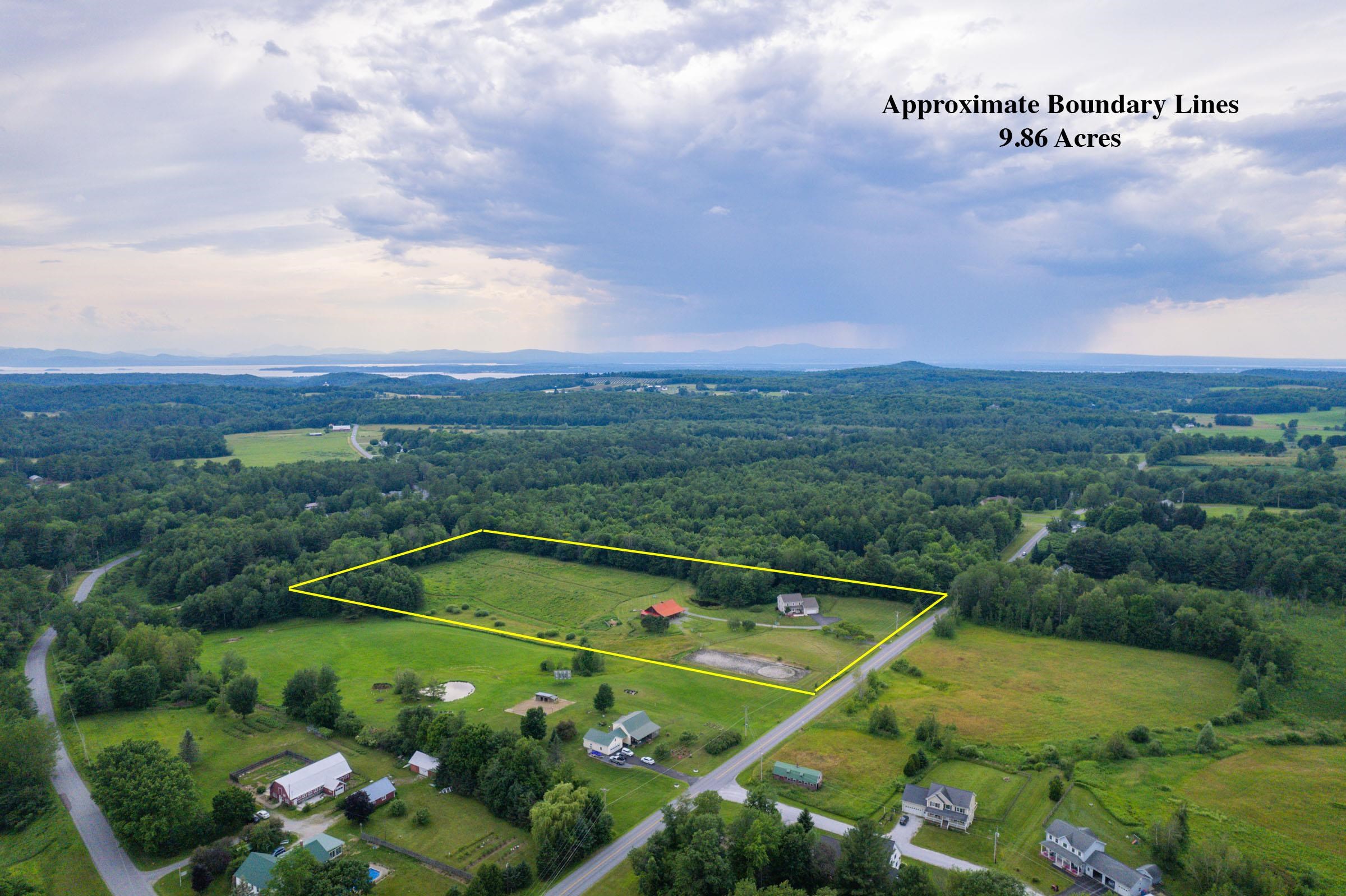 372 Lake Road Milton, VT 05468 - Photo 4 of 37