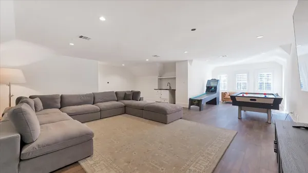 $2,470,000 | 10102 Woodlane Boulevard, Magnolia, TX 77354