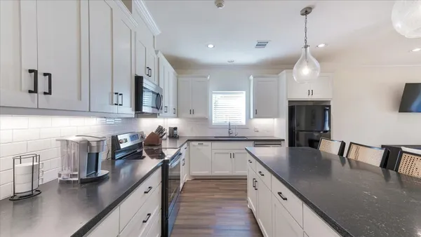 $2,470,000 | 10102 Woodlane Boulevard, Magnolia, TX 77354