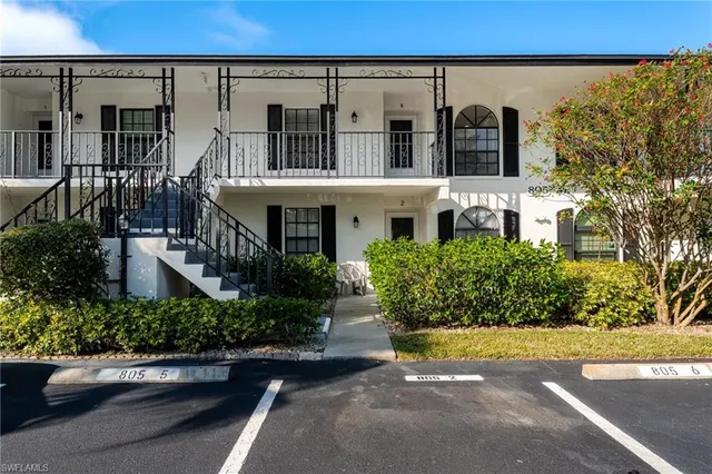 $219,000 | 805 Augusta Boulevard, Unit 8056, Naples, FL 34113