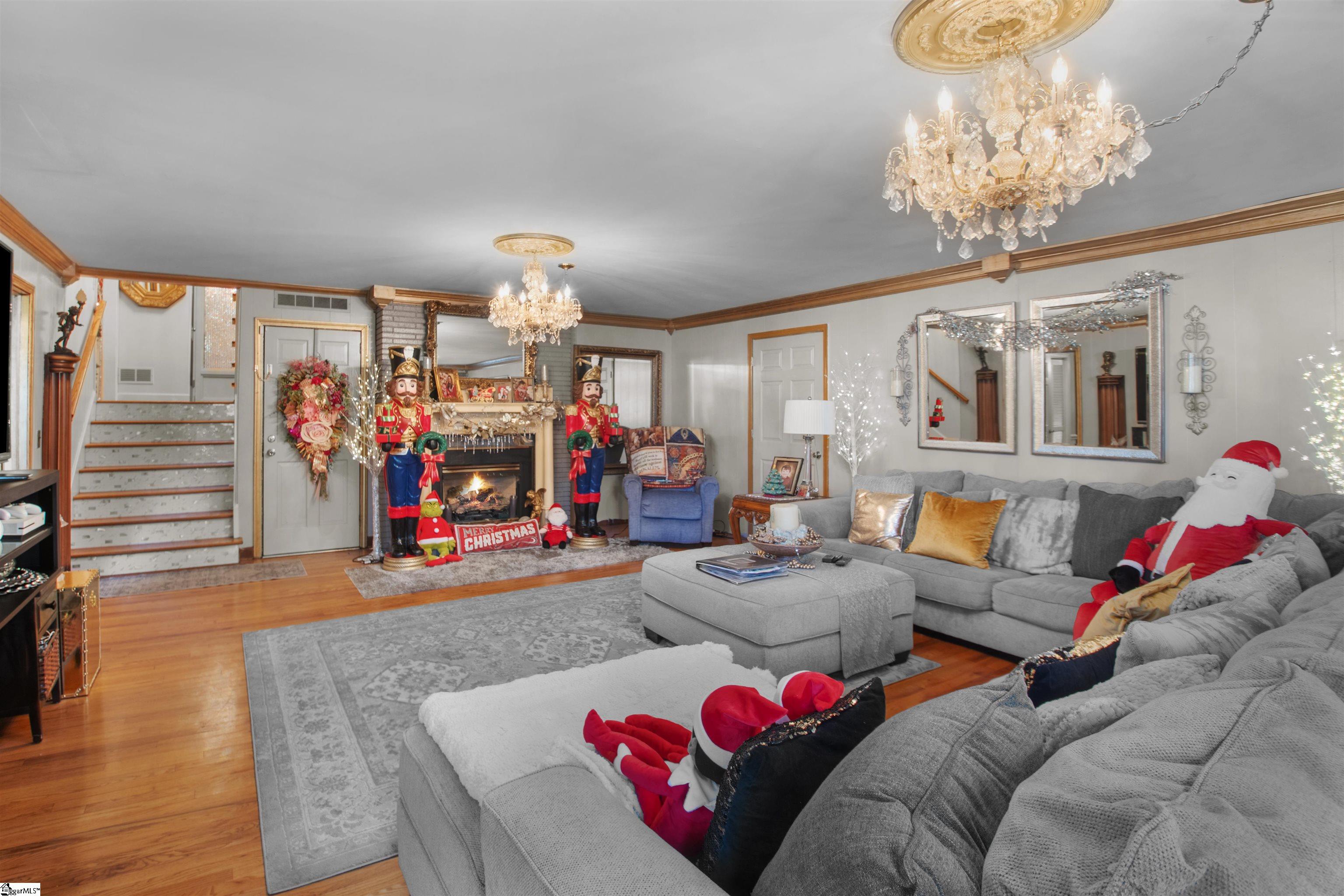 103 Forest Drive Easley, SC 29640 - Photo 2 of 37