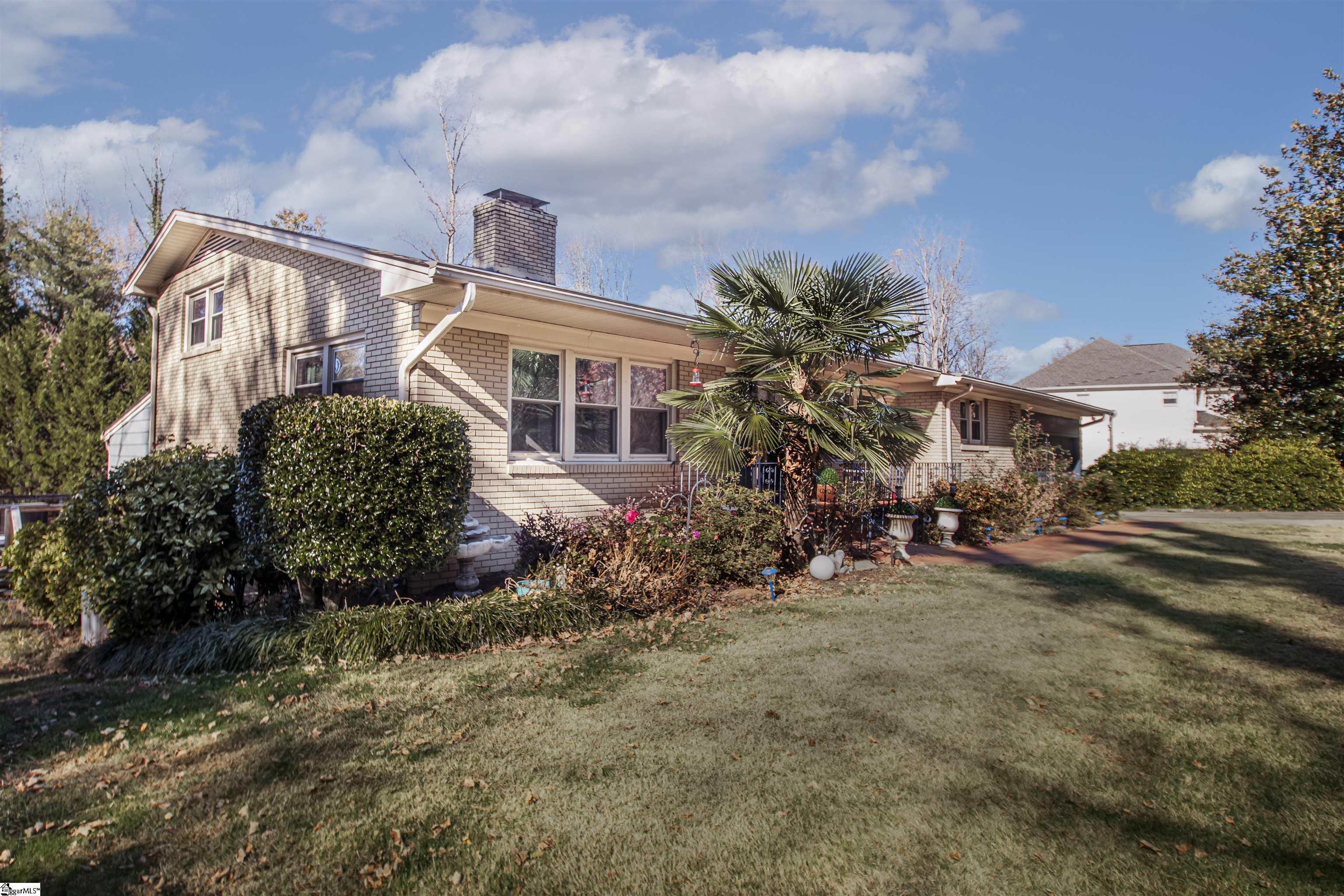 103 Forest Drive Easley, SC 29640 - Photo 6 of 37