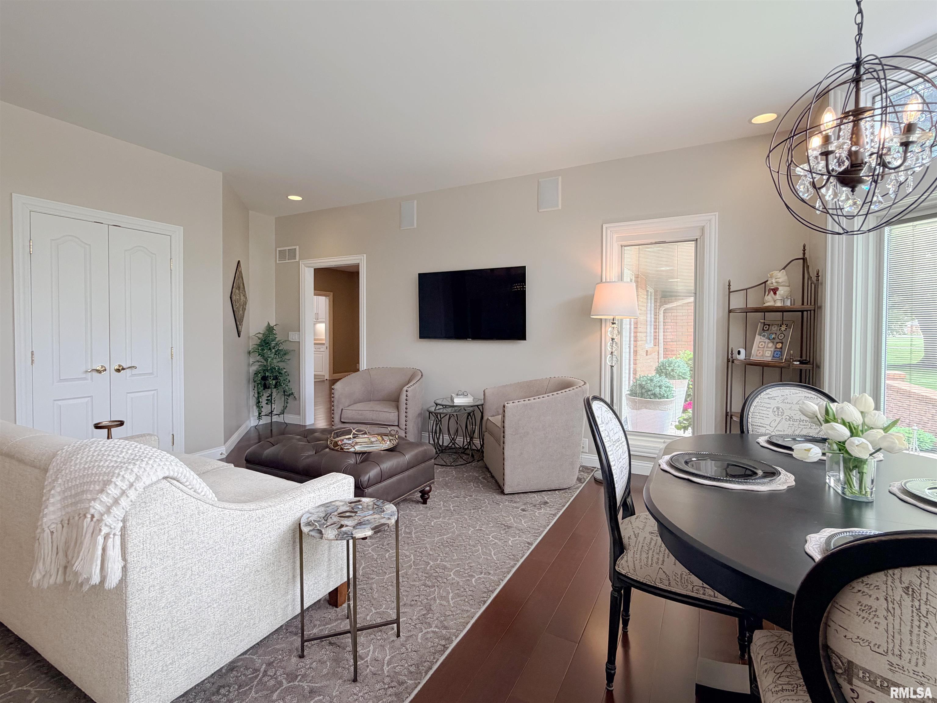 41 Oak Ridge Point Morton, IL 61550 - Photo 12 of 100