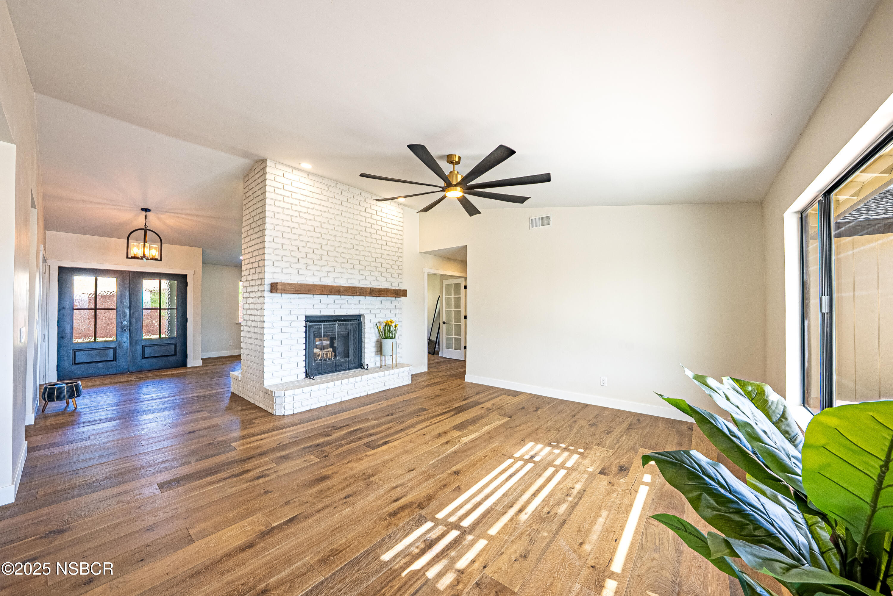 10095 San Marcos Road Atascadero, CA 93422 - Photo 26 of 58 a view of livingroom with window and fireplace