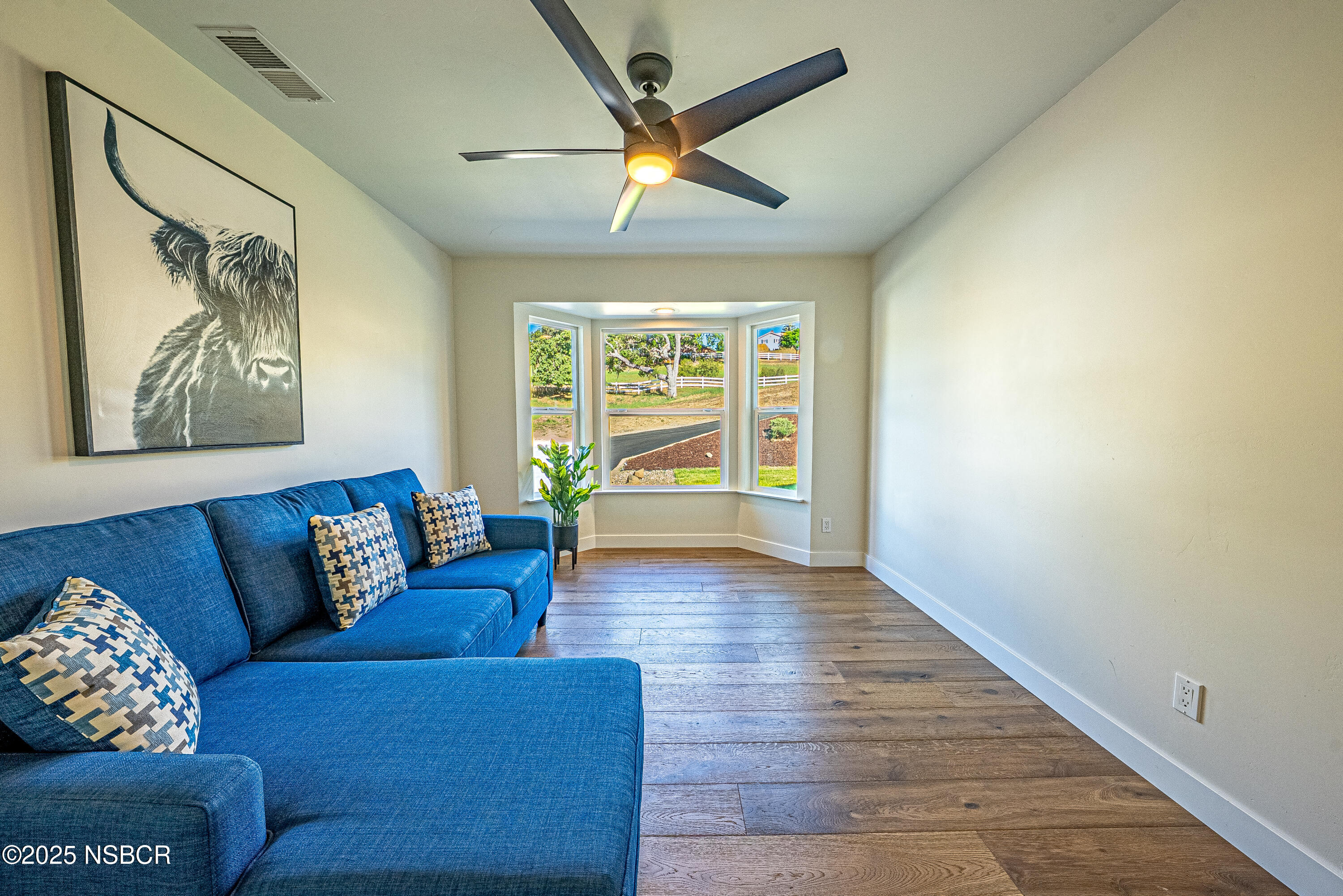 10095 San Marcos Road Atascadero, CA 93422 - Photo 47 of 58 a living room with furniture and a large window