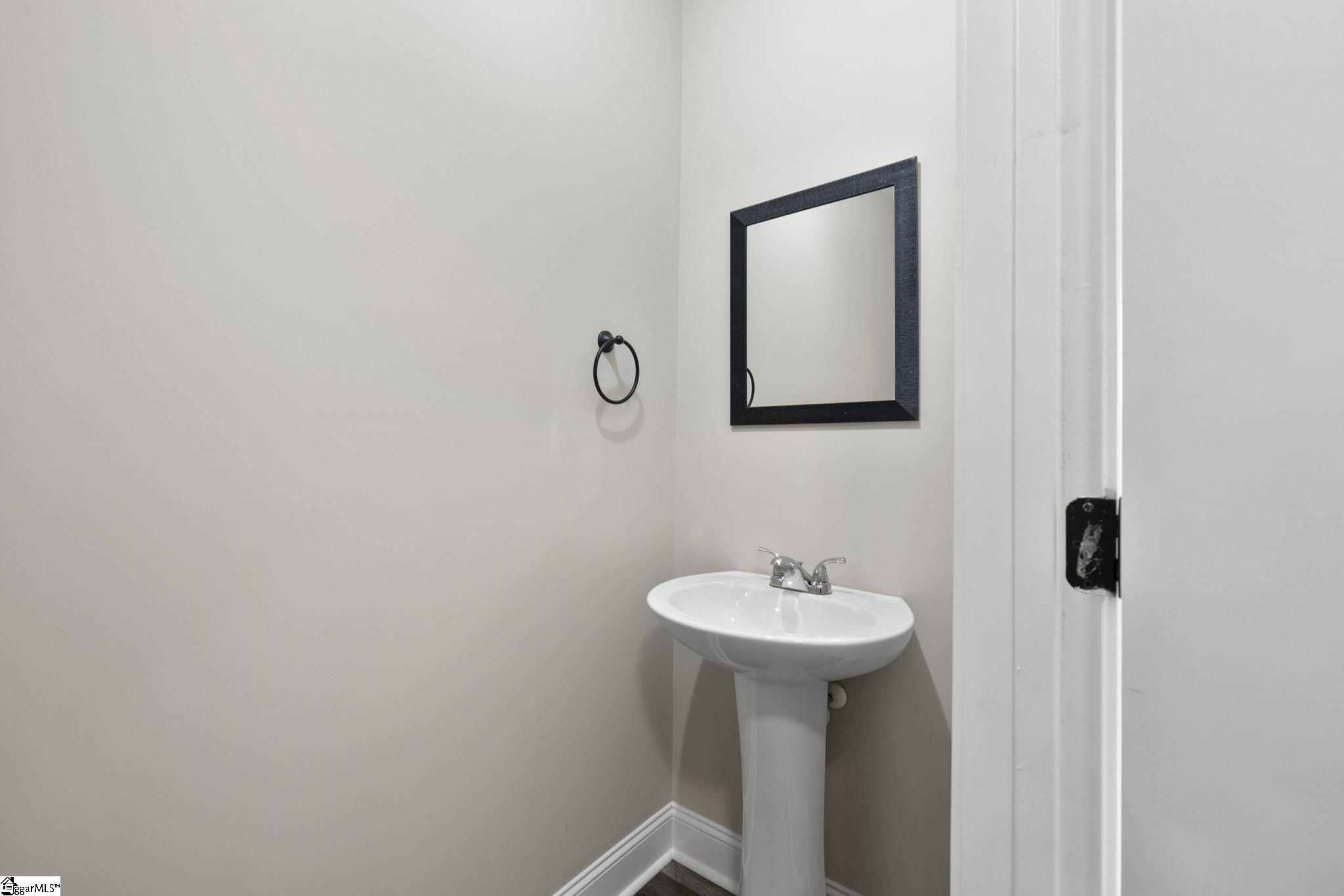 624 Tanner Road Taylors, SC 29687 - Photo 5 of 29 Gallery Image 5