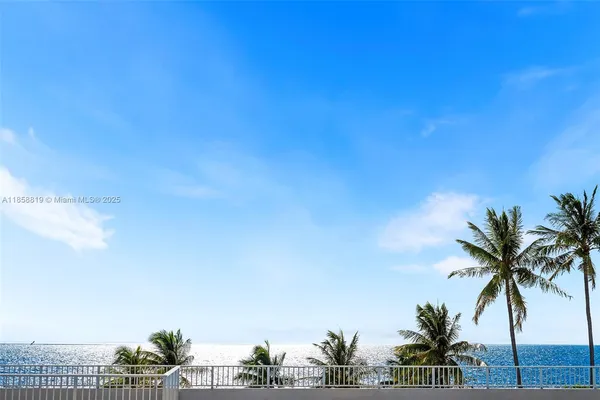$2,480,000 | 600 Grapetree Drive, Unit 3BS, Key Biscayne, FL 33149