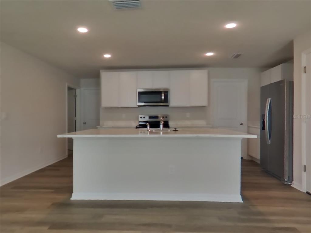 10749 Hidden Banks Glen Parrish, FL 34219 - Photo 3 of 18