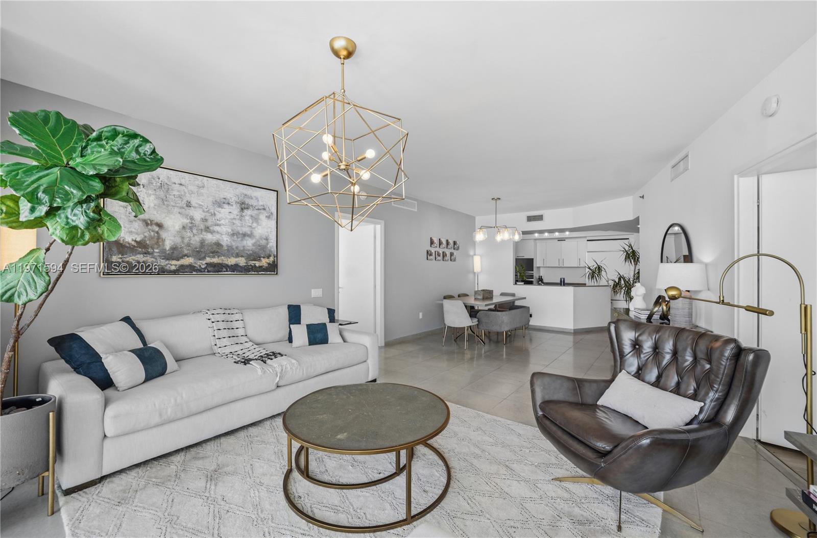 450 Alton Road, Unit 2710 Miami Beach, FL 33139 - Photo 16 of 36