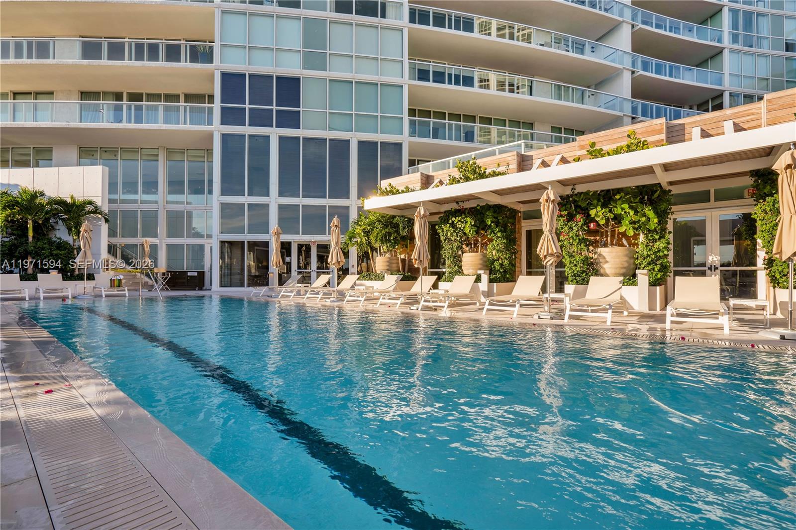 450 Alton Road, Unit 2710 Miami Beach, FL 33139 - Photo 30 of 36