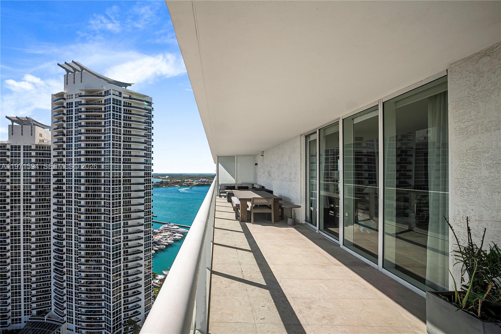 450 Alton Road, Unit 2710 Miami Beach, FL 33139 - Photo 6 of 36