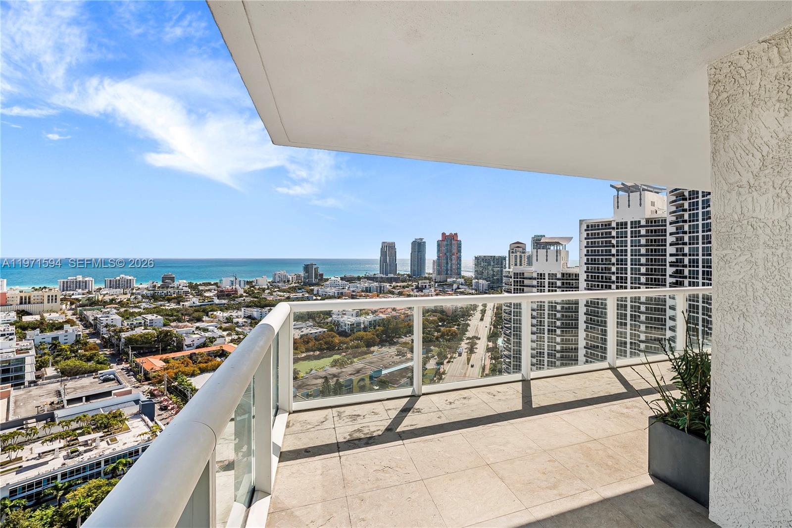450 Alton Road, Unit 2710 Miami Beach, FL 33139 - Photo 8 of 36