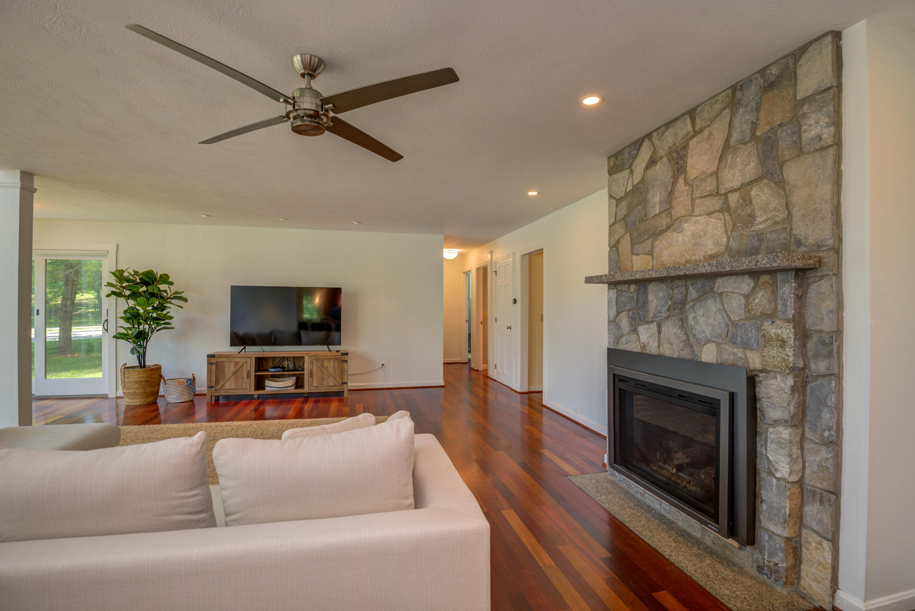 989 Shore Road Cape Elizabeth, ME 04107 - Photo 27 of 68 24