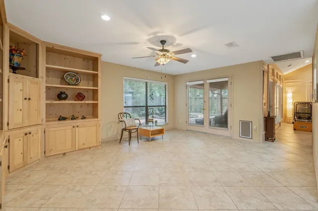 $669,000 | 2 Crescent Falls Court, The Woodlands, TX 77381