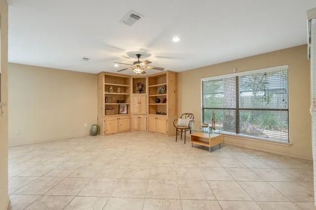 $669,000 | 2 Crescent Falls Court, The Woodlands, TX 77381