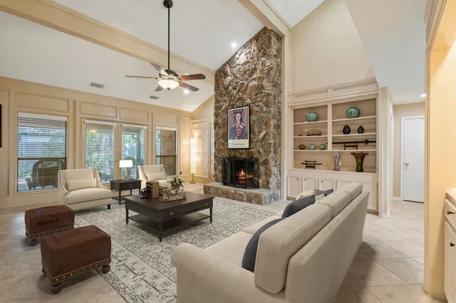 $669,000 | 2 Crescent Falls Court, The Woodlands, TX 77381
