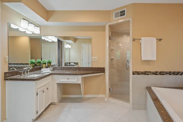 $669,000 | 2 Crescent Falls Court, The Woodlands, TX 77381