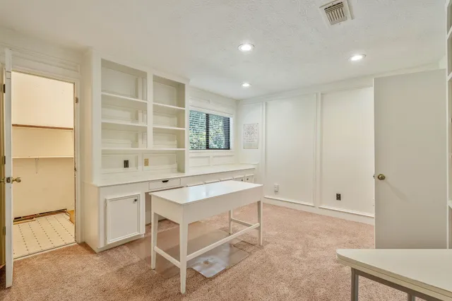 $669,000 | 2 Crescent Falls Court, The Woodlands, TX 77381