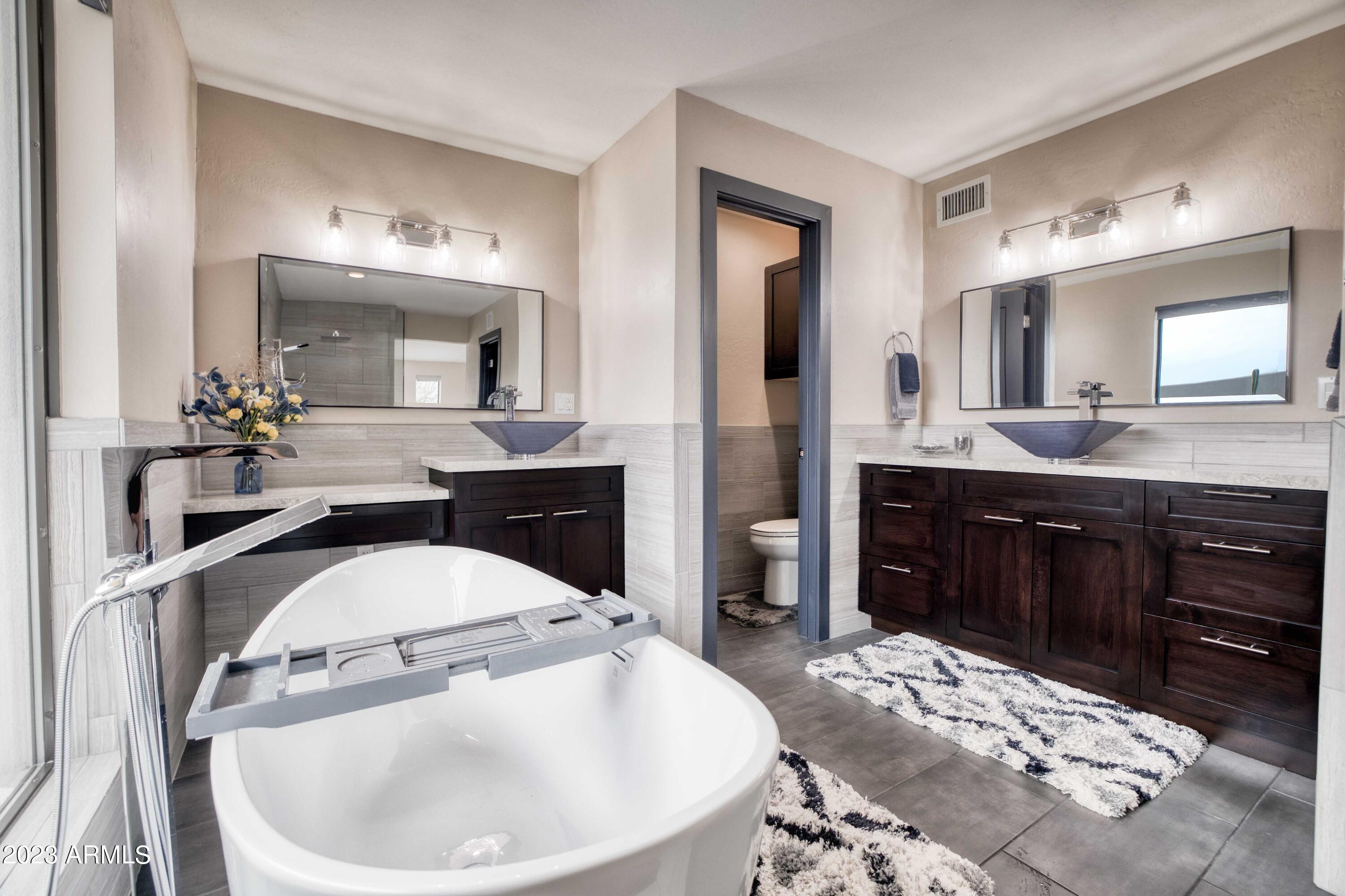 2302 East Mountain View Road Phoenix, AZ 85028 - Photo 23 of 58 Master Bathroom