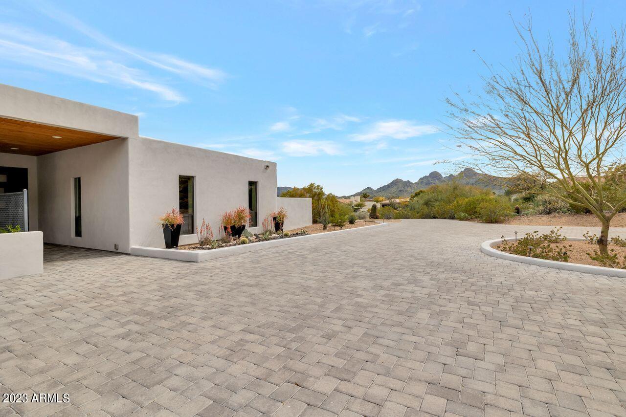 2302 East Mountain View Road Phoenix, AZ 85028 - Photo 47 of 58 On an Elevated Lot