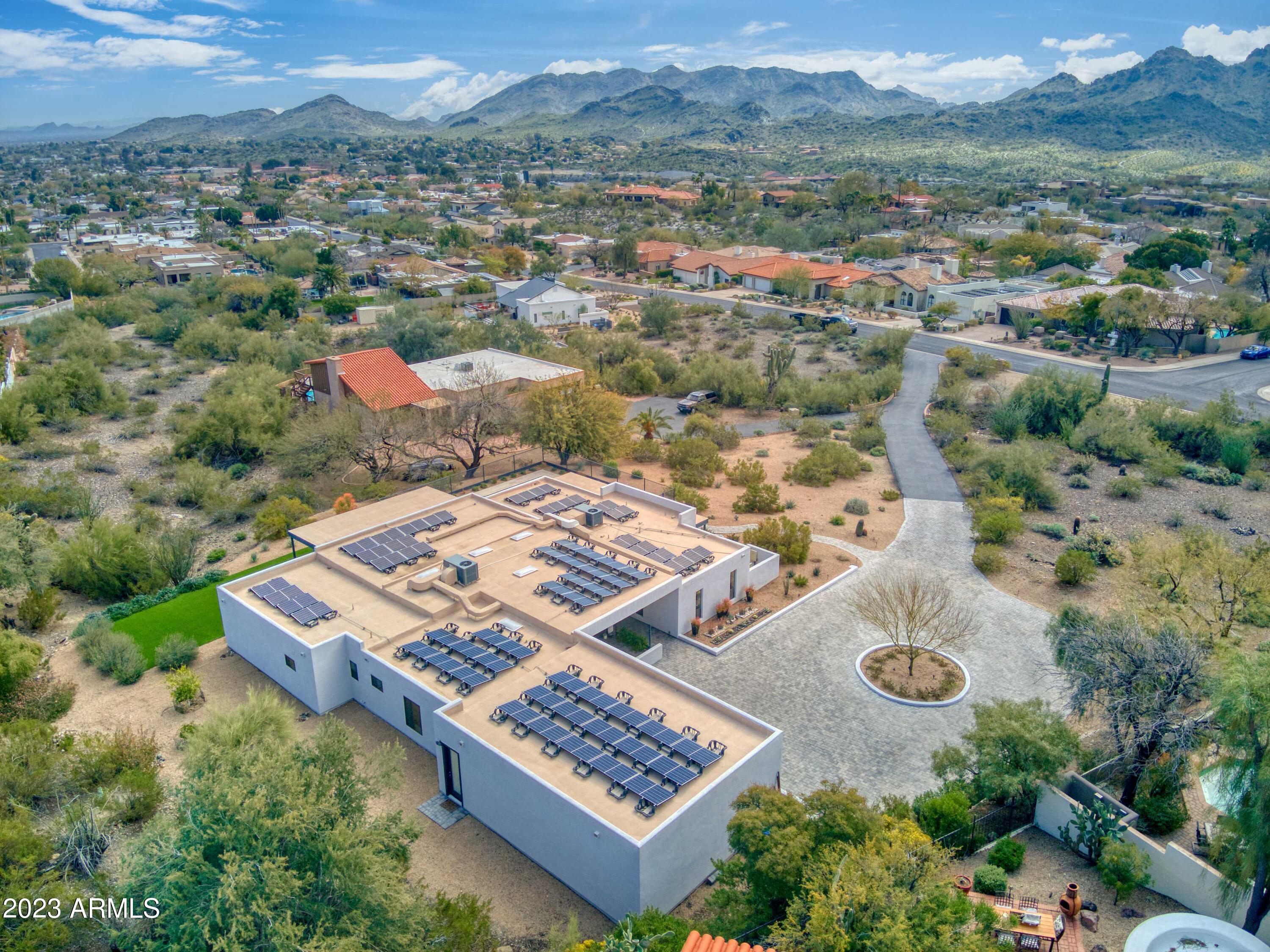2302 East Mountain View Road Phoenix, AZ 85028 - Photo 51 of 58 Minutes to Downtown