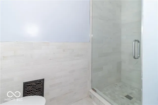 $1,800 | 404 North State Street, Greenfield, IN 46140