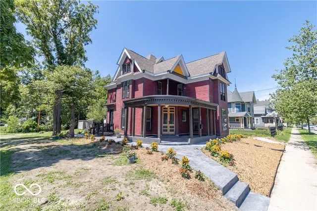 $1,800 | 404 North State Street, Greenfield, IN 46140