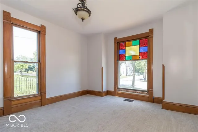 $1,800 | 404 North State Street, Greenfield, IN 46140