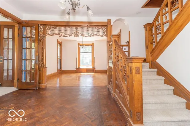 $1,800 | 404 North State Street, Greenfield, IN 46140