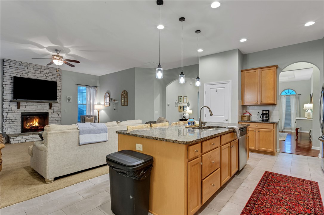 225 Creekside Way Easley, SC 29642 - Photo 17 of 35