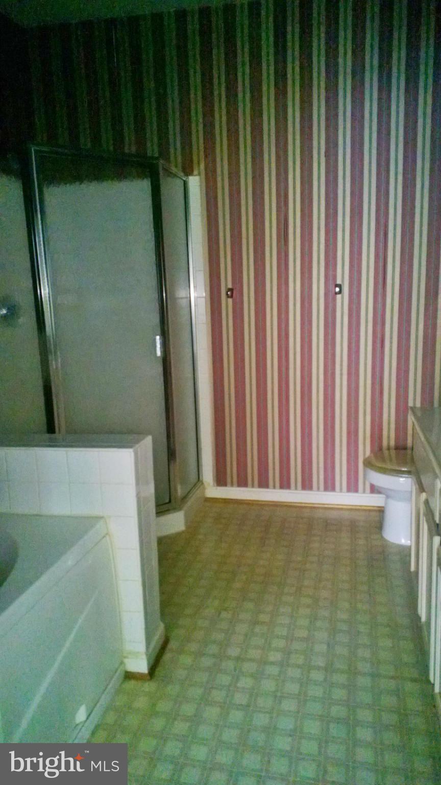 7203 Bogley Road, Unit 203 Baltimore, MD 21244 - Photo 5 of 7 Bath