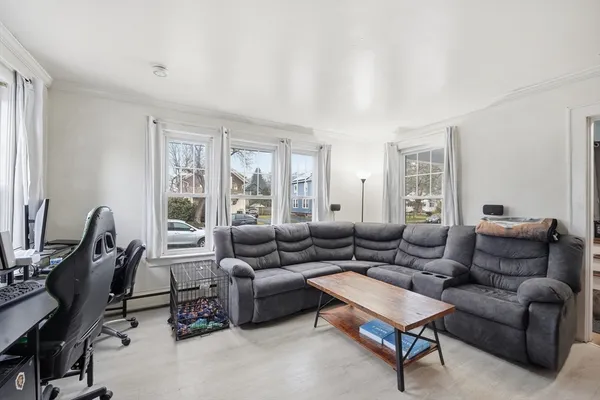 $249,000 | 18 East Cleveland Street, Greenfield, MA 01301