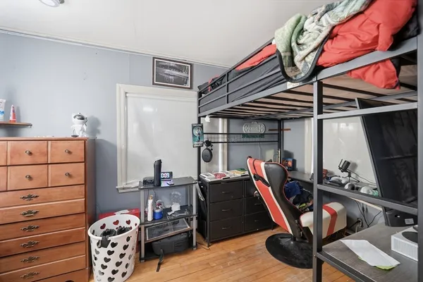 $249,000 | 18 East Cleveland Street, Greenfield, MA 01301