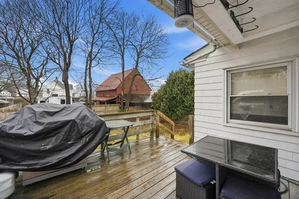$249,000 | 18 East Cleveland Street, Greenfield, MA 01301