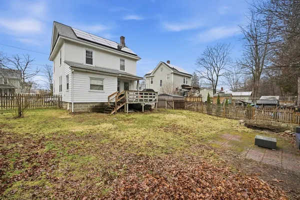 $249,000 | 18 East Cleveland Street, Greenfield, MA 01301