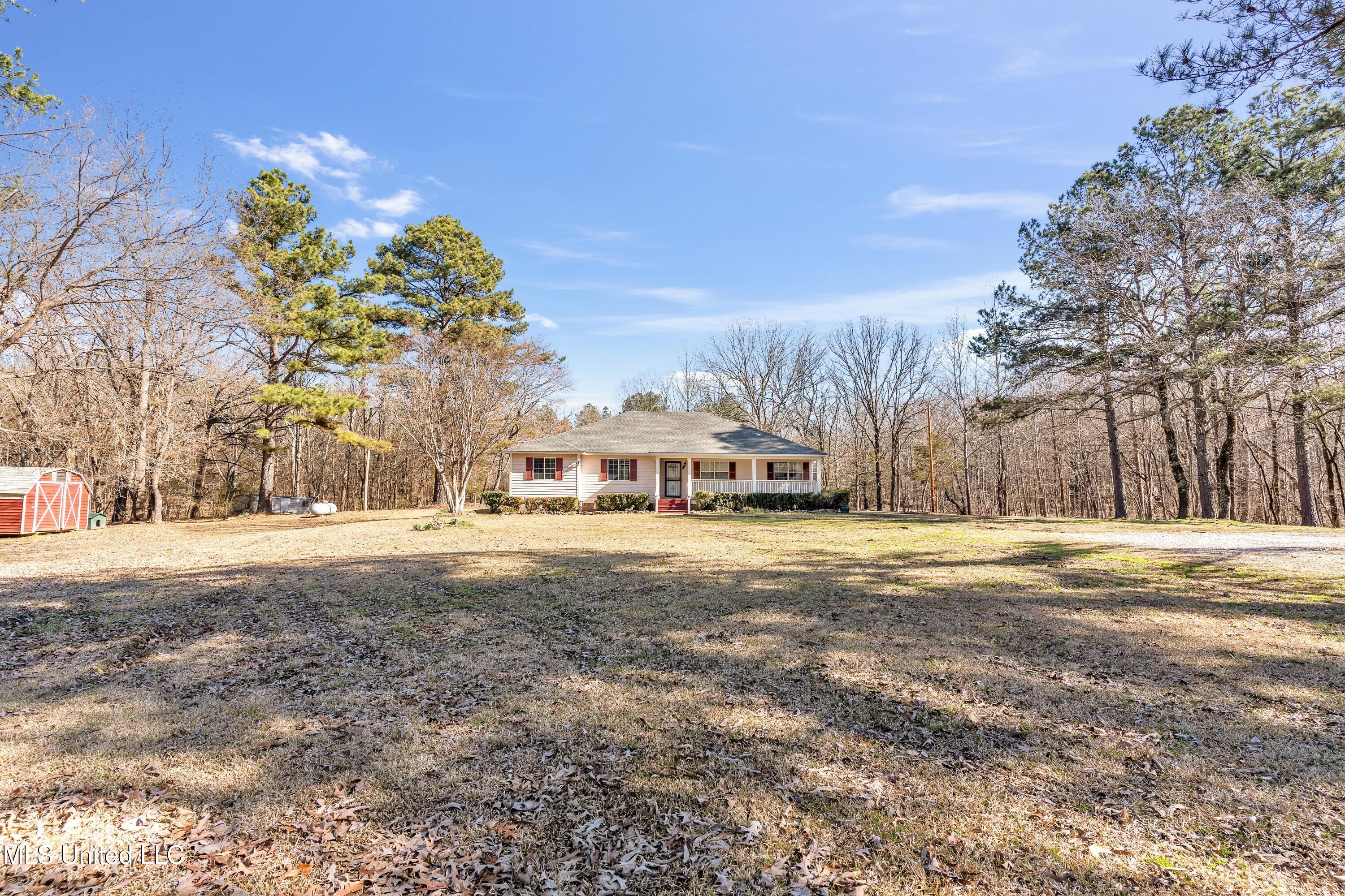 5735 Smith Grove Road Holly Springs, MS 38635 - Photo 2 of 27 B