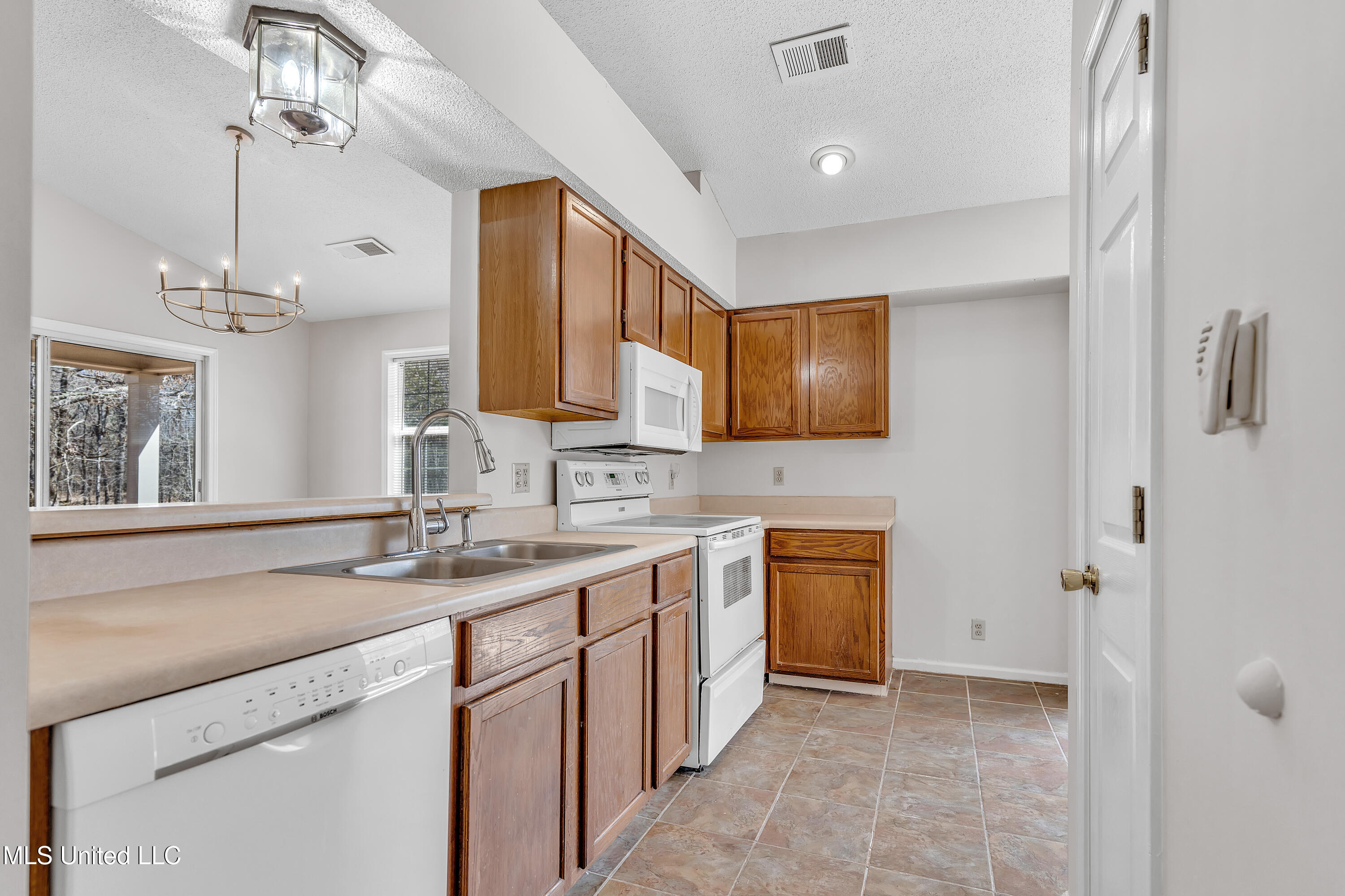 5735 Smith Grove Road Holly Springs, MS 38635 - Photo 10 of 27 I