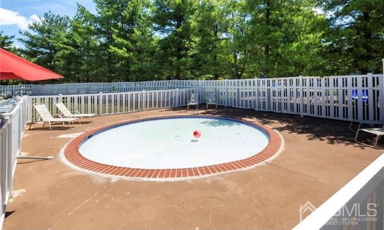6104 Hana Road Edison, NJ 08817 - Photo 19 of 26