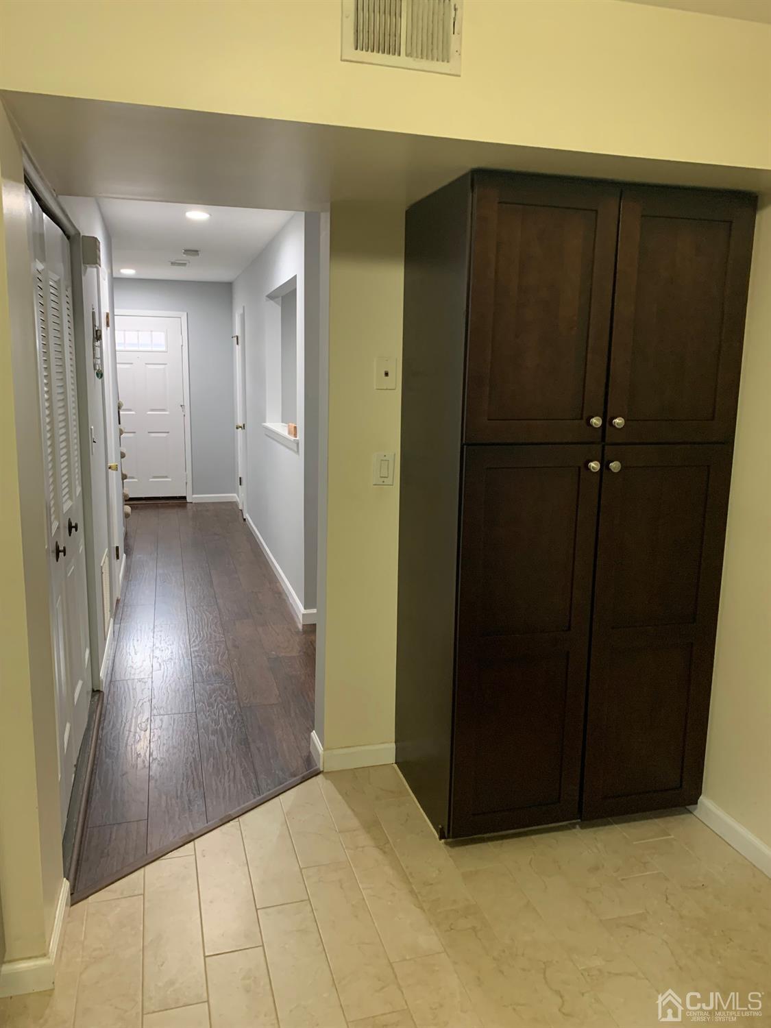 6104 Hana Road Edison, NJ 08817 - Photo 21 of 26