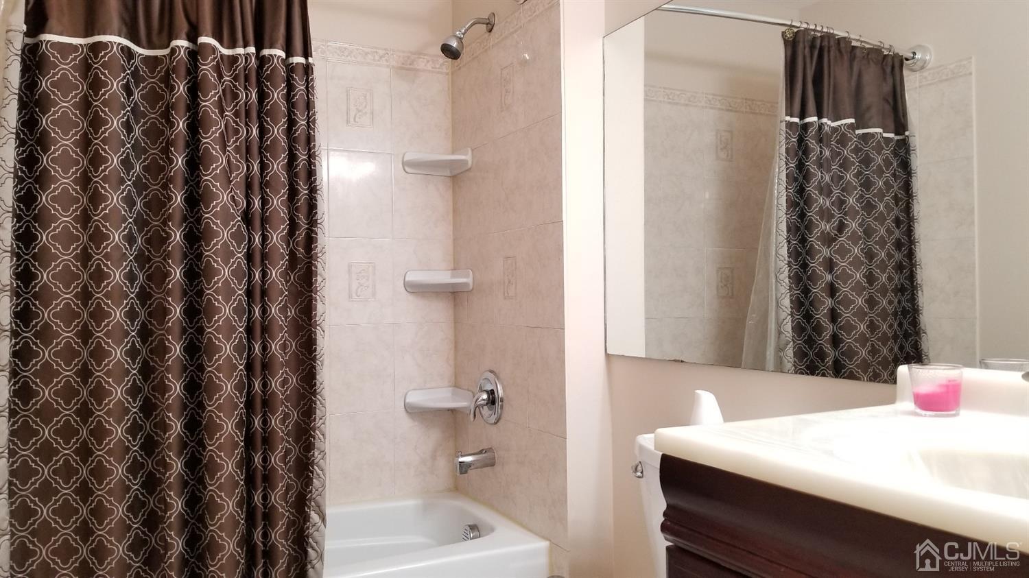 6104 Hana Road Edison, NJ 08817 - Photo 6 of 26