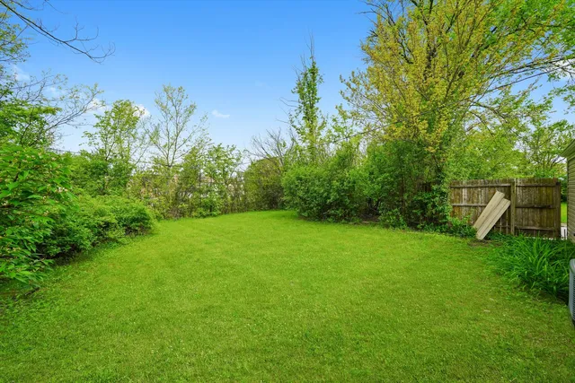 $169,999 | 202 Allegheny Street, Park Forest, IL 60466