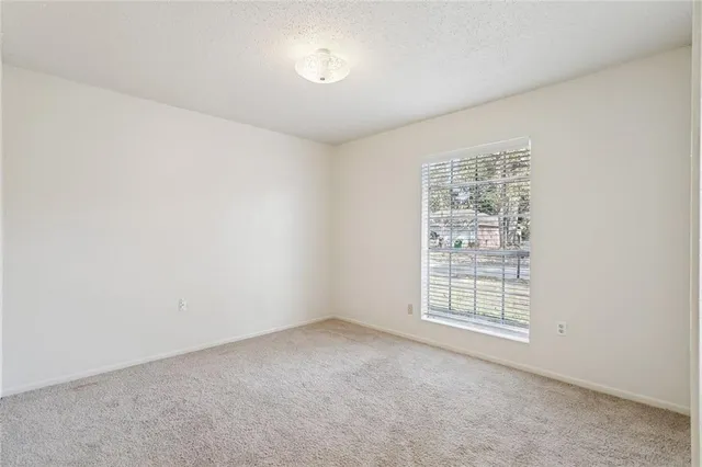 $279,900 | 415 Ridgewood Drive, Mandeville, LA 70471