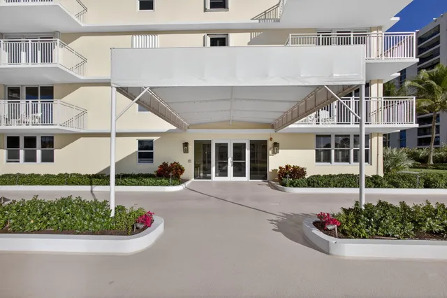 $1,775,000 | 500 Ocean Drive, Unit E9C, Juno Beach, FL 33408