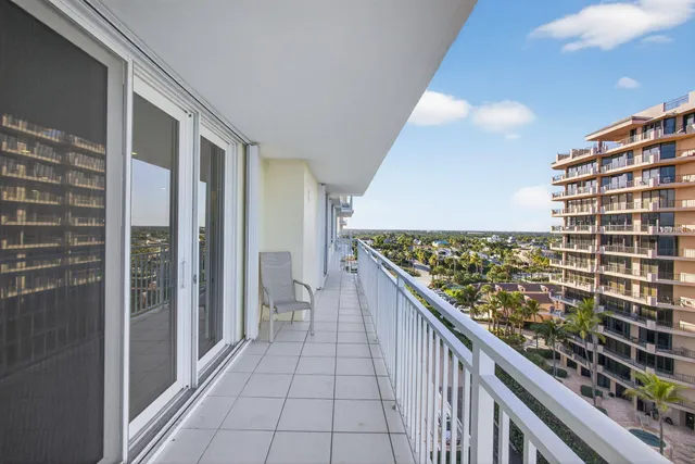 $1,775,000 | 500 Ocean Drive, Unit E9C, Juno Beach, FL 33408