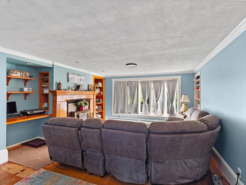 70 Harris Street Coventry, RI 02816 - Photo 12 of 36 Gallery Image 12