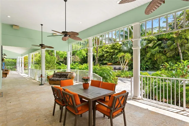 $6,350,000 | 6900 Southwest 115th Street, Pinecrest, FL 33156