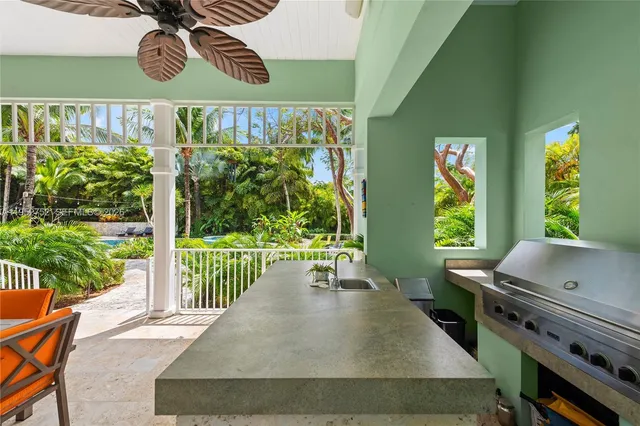 $6,350,000 | 6900 Southwest 115th Street, Pinecrest, FL 33156