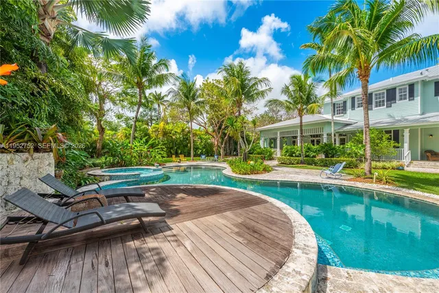 $6,350,000 | 6900 Southwest 115th Street, Pinecrest, FL 33156
