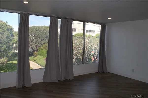 $5,000 | 32679 Seagate Drive, Unit 201, Rancho Palos Verdes, CA 90275